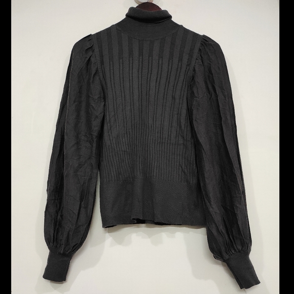 Puffed Sleeve Turtleneck sweater - Picture 11 of 11